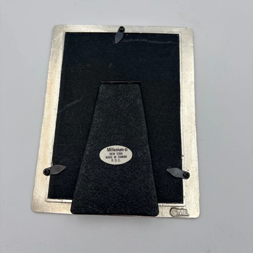 Millenium New York Silver Tone Love Photo Frame‎ Tabletop Display